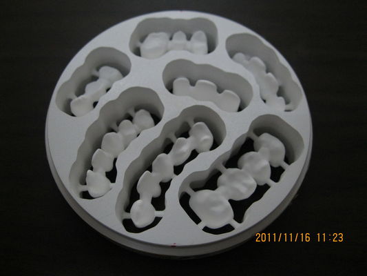 Toda a coroa dental da zircônia cerâmica