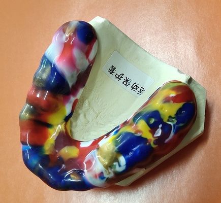 Mouthguards termoplásticos acrílicos para pugilistas